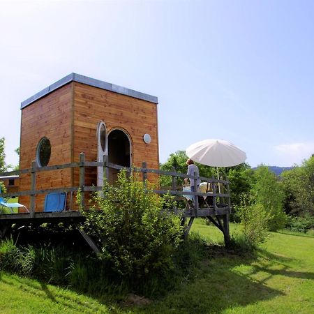 Gasthaus Les Roulottes Et Cabanes Du Livradois Cunlhat Exterior foto