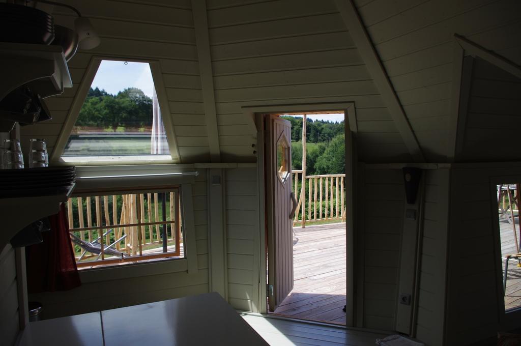 Les Roulottes Et Cabanes Du Livradois Cunlhat Zimmer foto