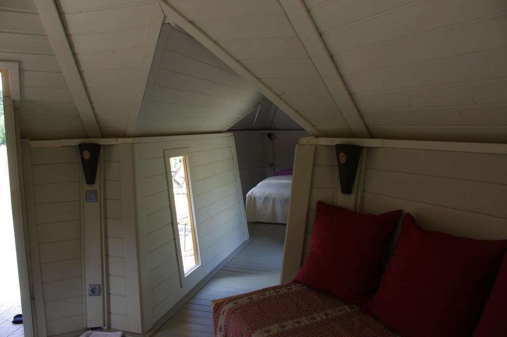 Les Roulottes Et Cabanes Du Livradois Cunlhat Zimmer foto